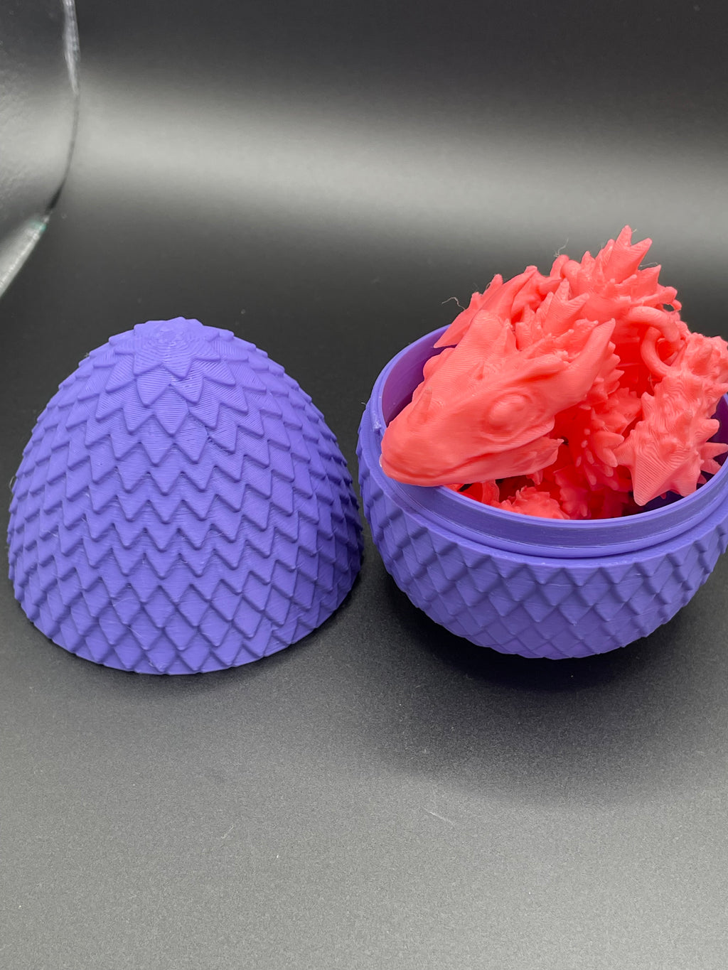 Dragon egg with Baby Dragon